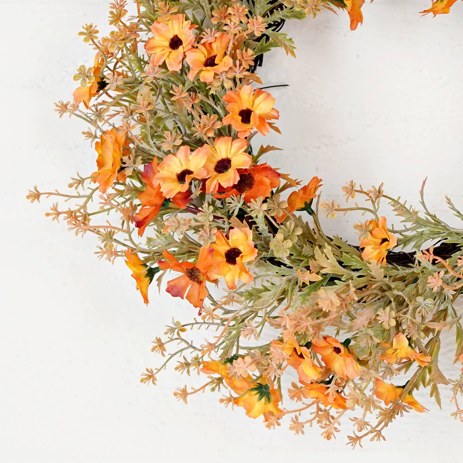 530010- 16in(6.5)Twig Wreath-Autumn Perennials Garden