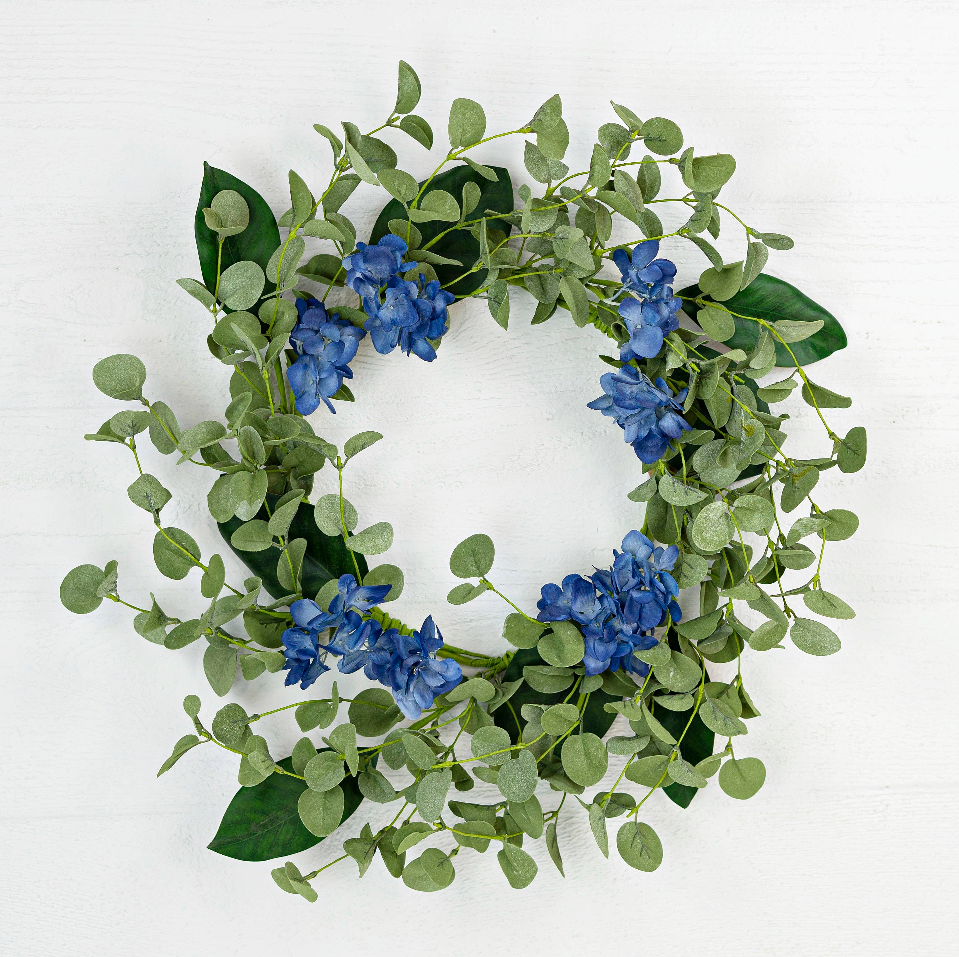 29010 - 22in Wreath-Blue Hydrangea and Eucalyptus Lvs-2