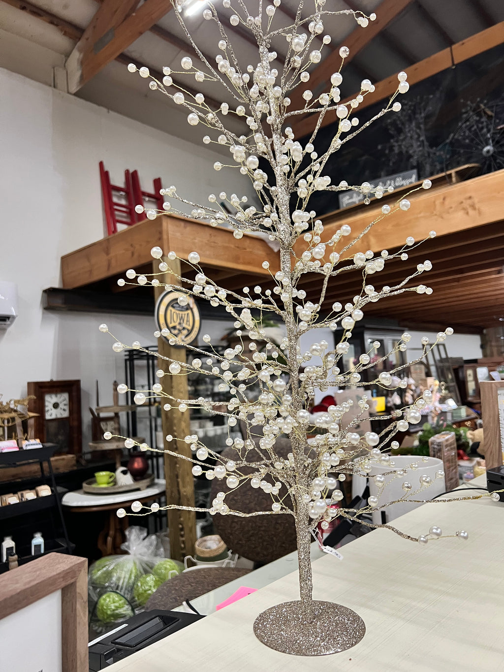 Glittery Tree with Pearls