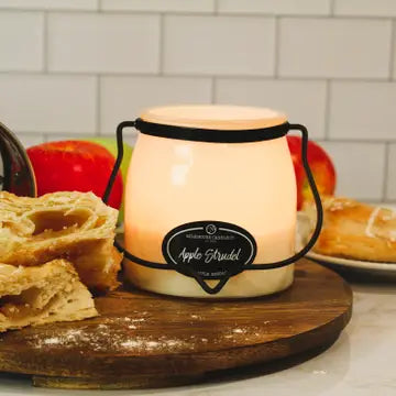 Milkhouse Candle Co. - Apple Strudel