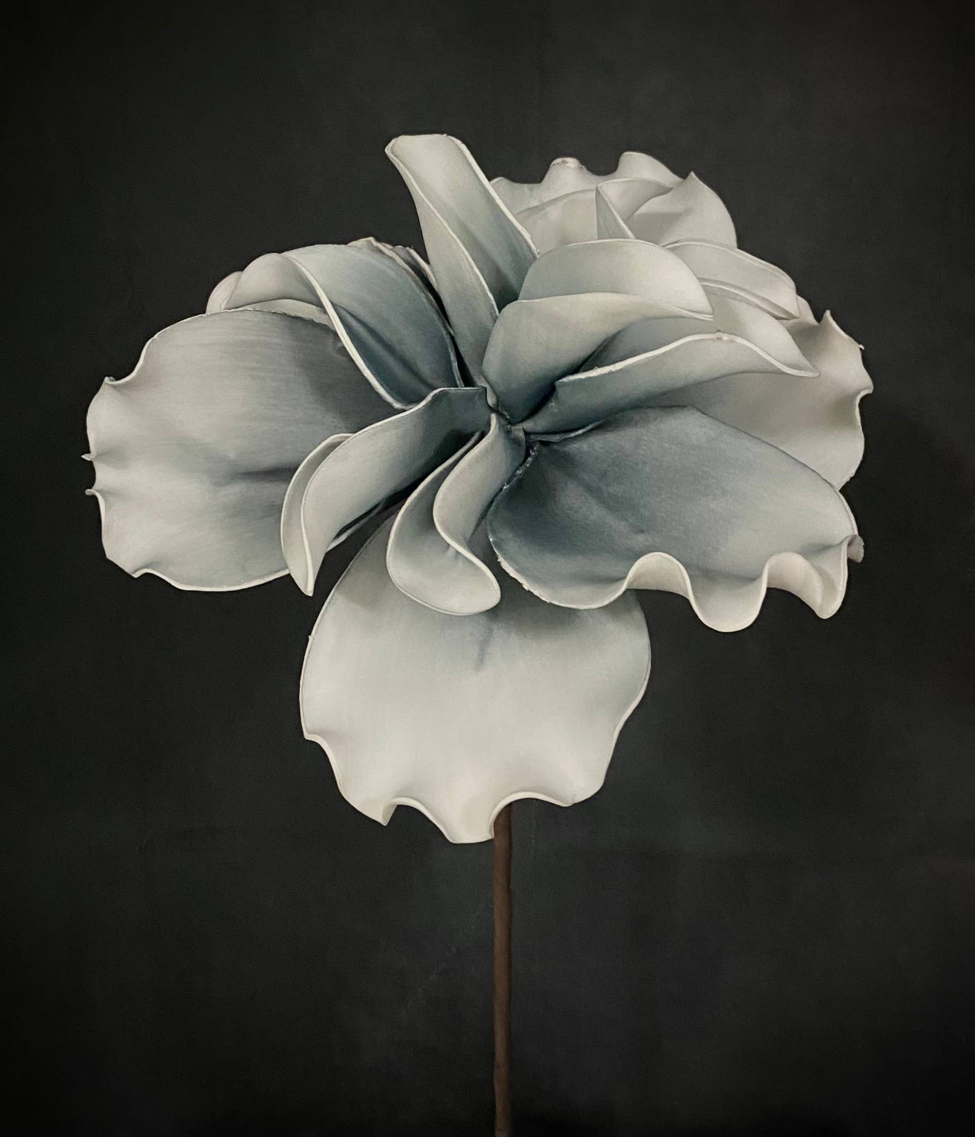 SEA BLUE FOAM FLOWER