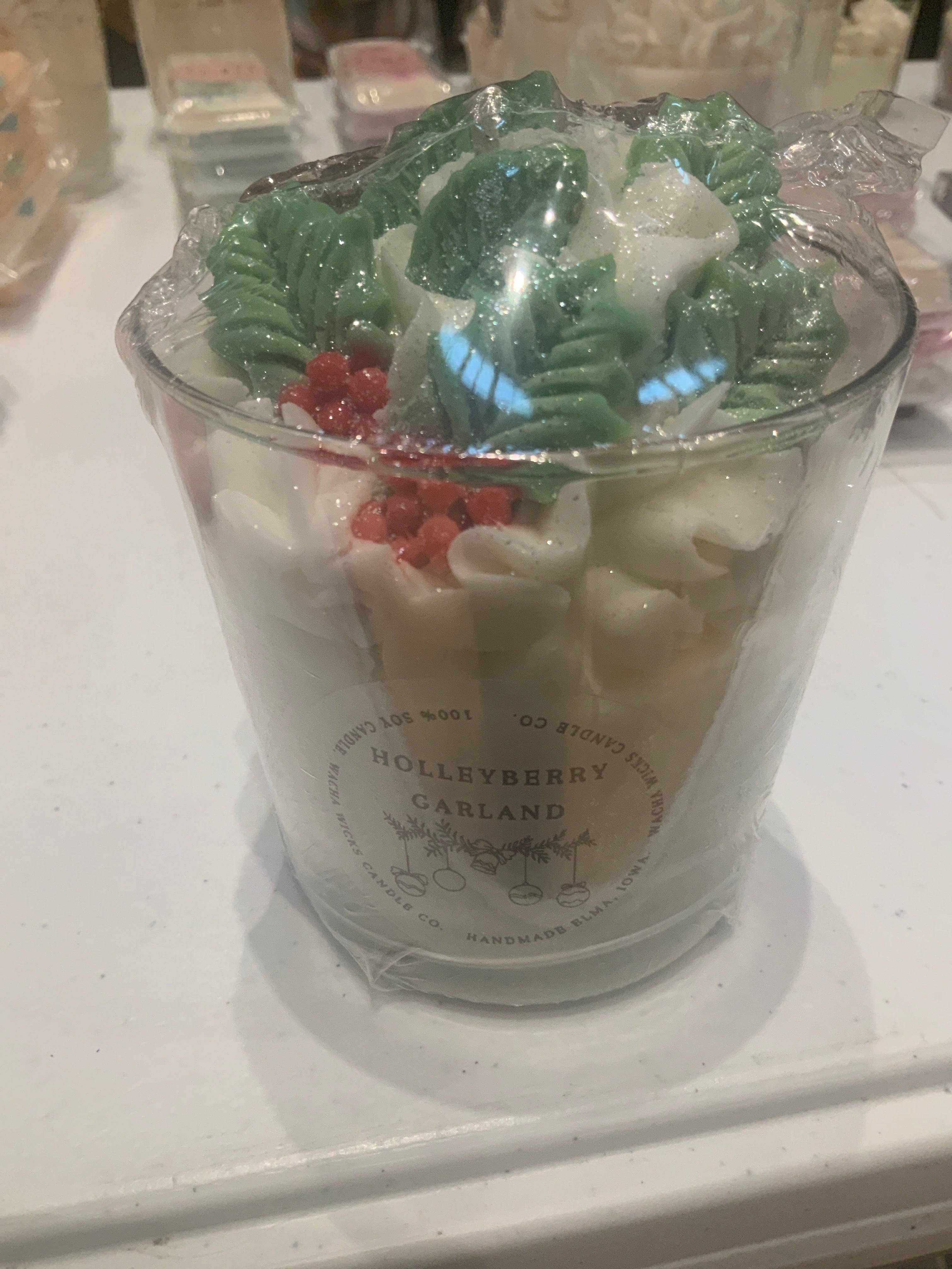 Wacha Wicks Holleyberry Garland